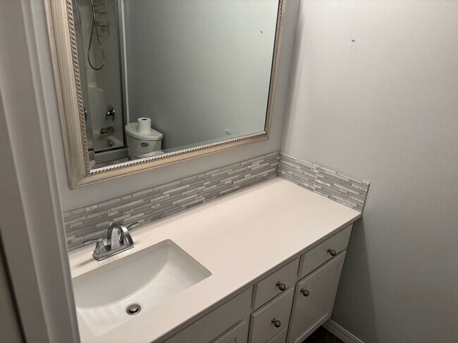 Building Photo - Home in Gated Community