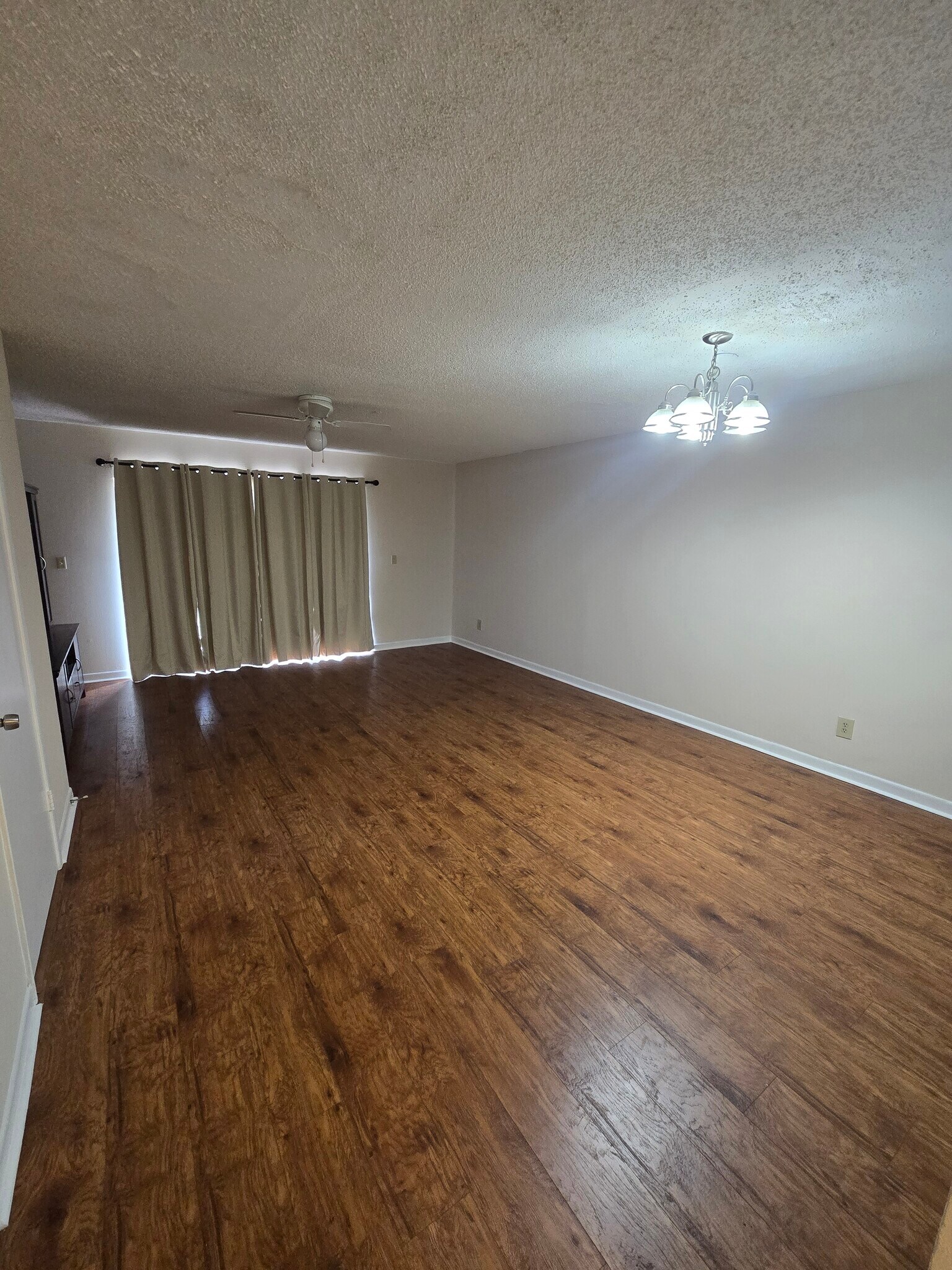Building Photo - 5202 Sunridge Palms Dr