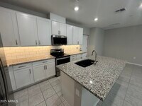 Building Photo - 775 E Furness Dr