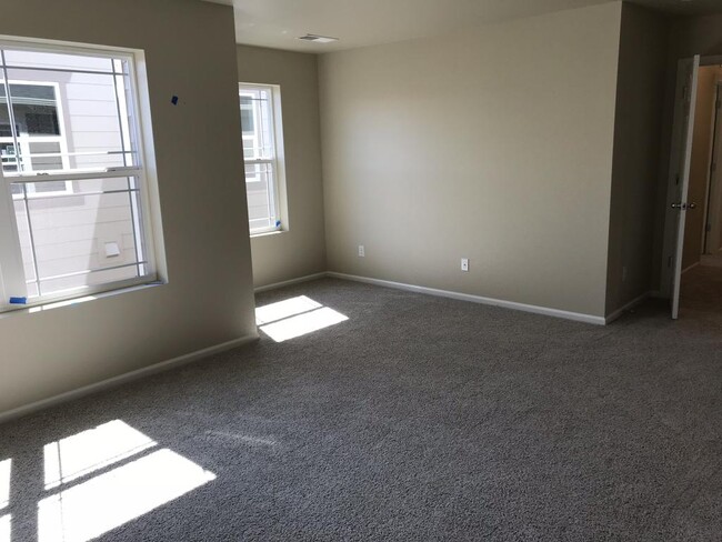 Building Photo - 15816 E Otero Ave