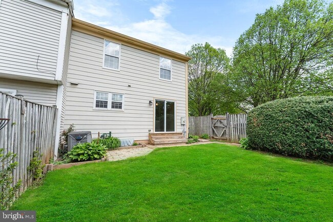 Building Photo - 17429 Gallagher Way