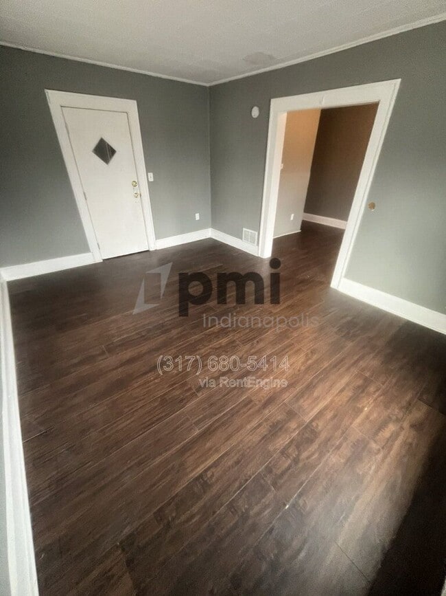 Building Photo - 213 1/2 S Madison Ave