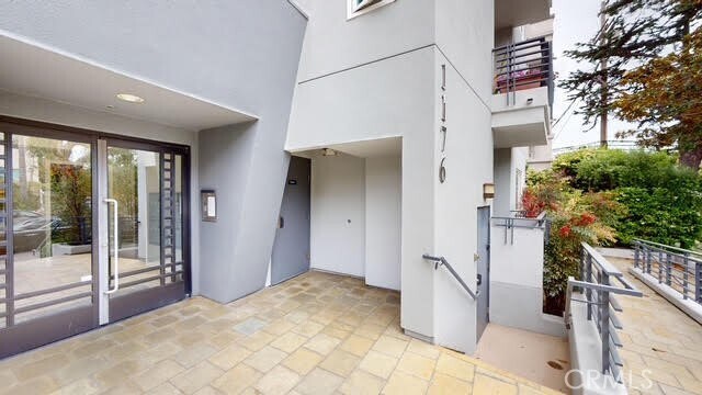 Building Photo - 1176 Wellesley Ave