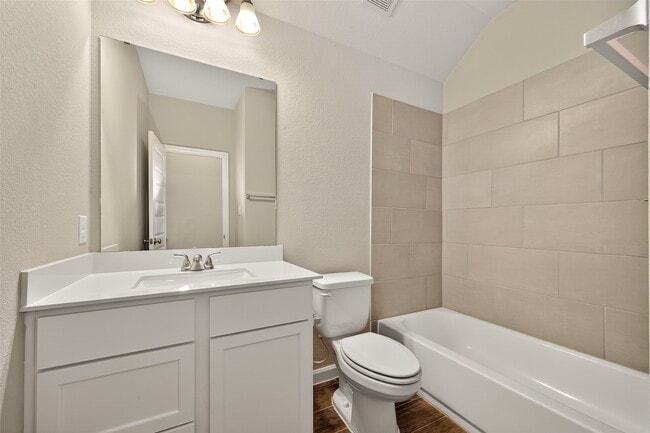 Building Photo - 381 Andes Dr