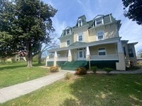 Building Photo - 9 Bed 5 Bath Historic Home - Commercial Use