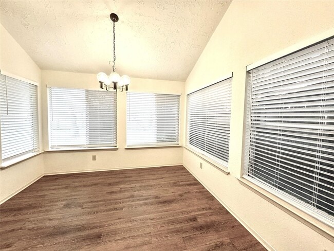 Building Photo - 3030 Sherborne St