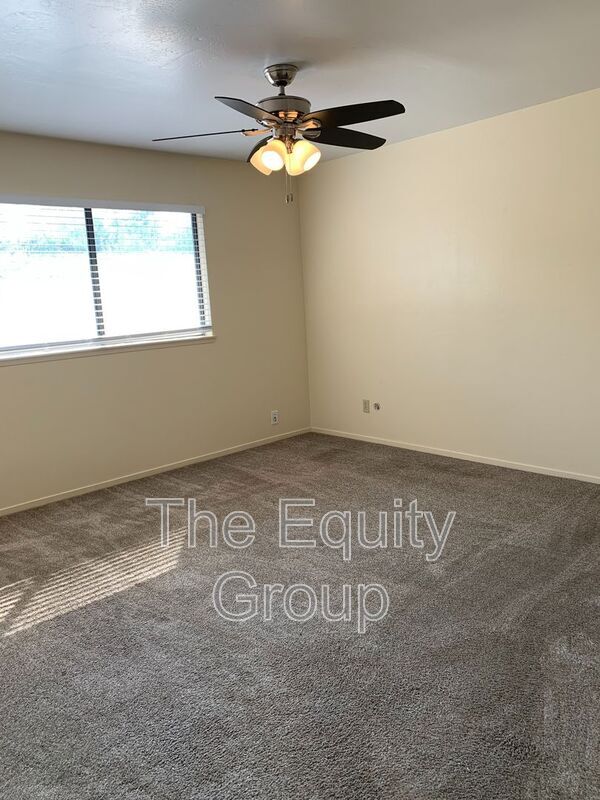 Building Photo - 4845 W Cypress Ave