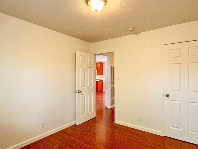 Building Photo - Charming 3-Bedroom Home in Napa’s Sought-A...