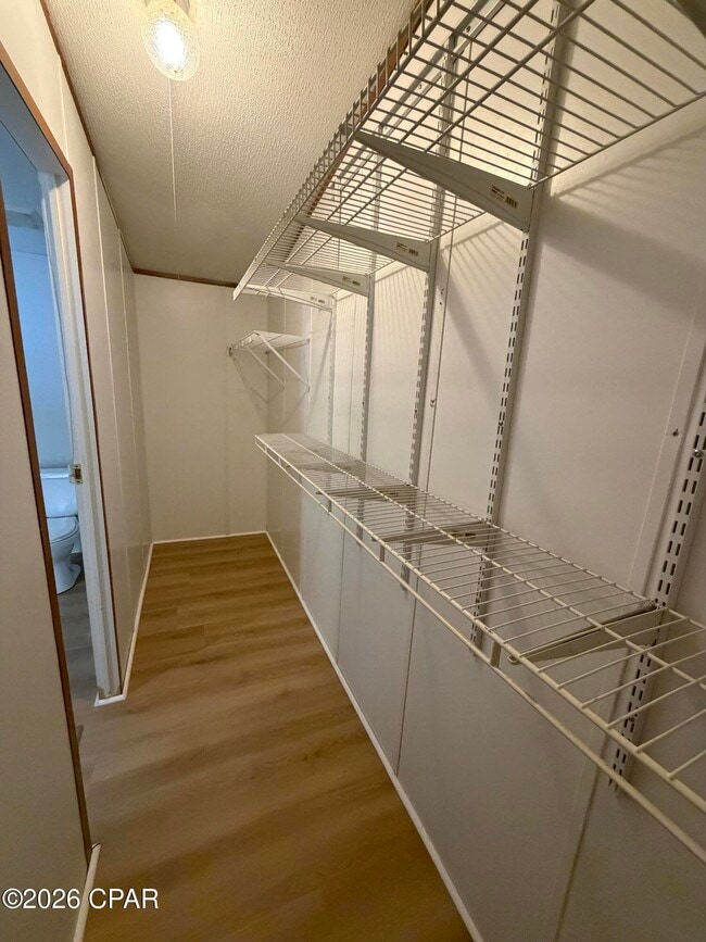 Building Photo - 4013 W 24th Ct