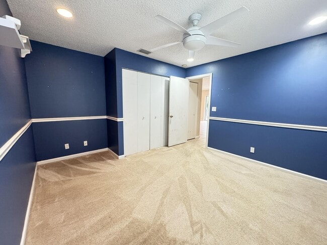 Building Photo - 5413 Rivermill Ln