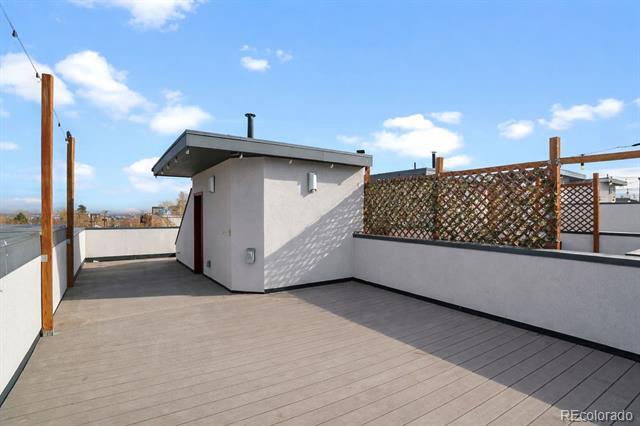 Building Photo - 3810 Julian St