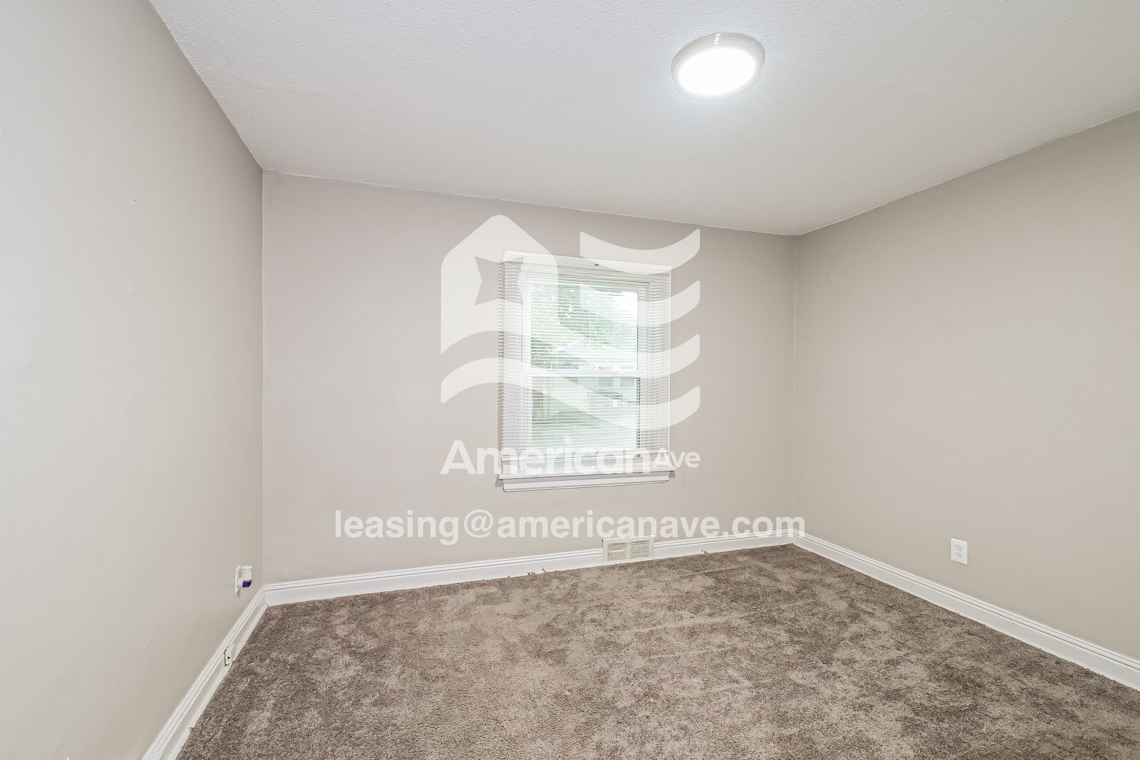 Building Photo - 207 Newell Dr