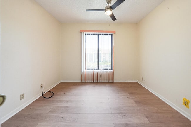 Building Photo - 801 Sky Pine Way