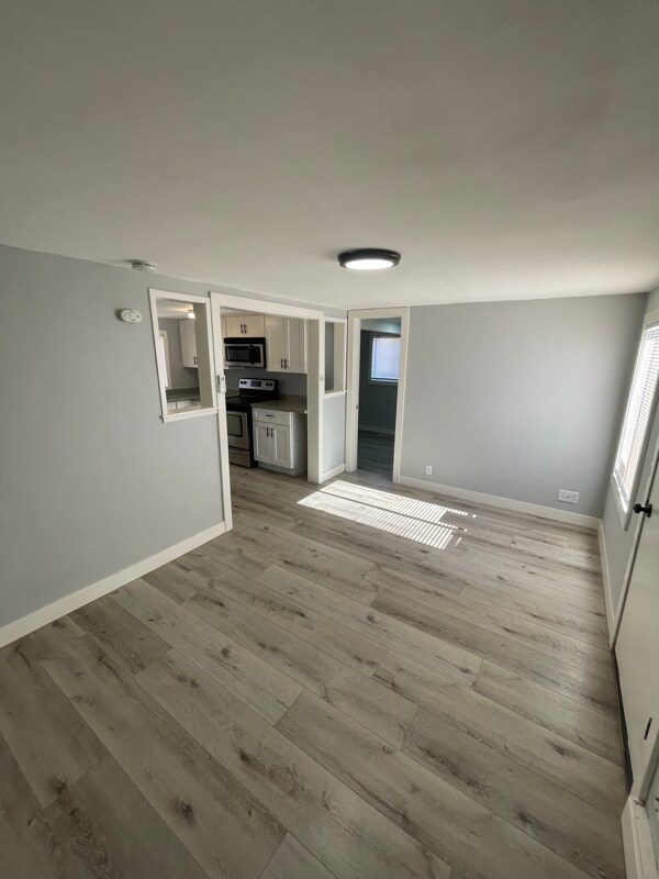 Building Photo - 214 Spruce St