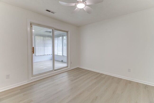 Building Photo - 3811 Doe Clearing Ct