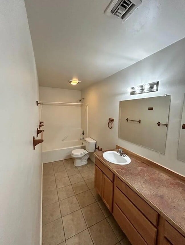 Building Photo - 311 Michael Grove Ave