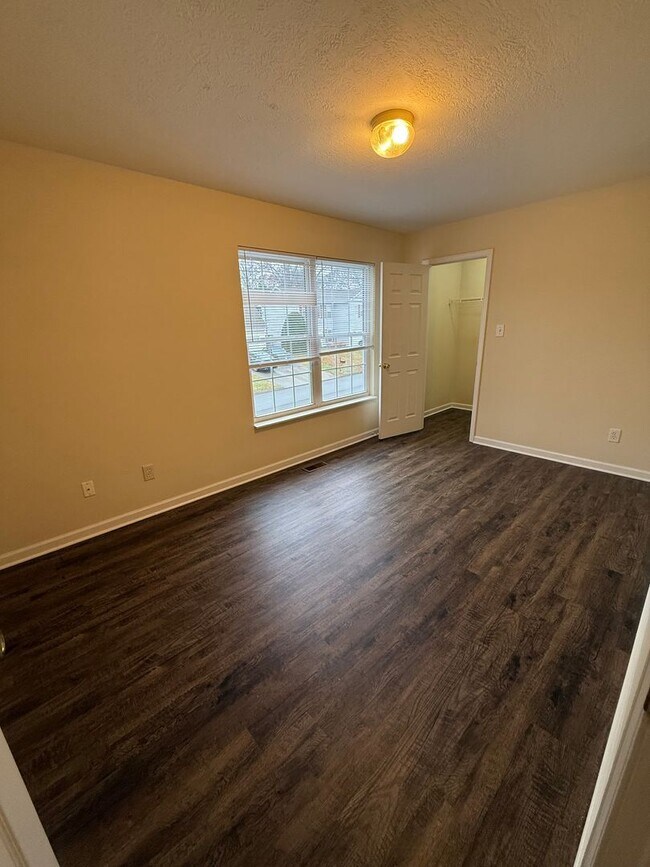 Building Photo - COMING SOON!!!!  Updated 4 Bedroom 2.5 Bath house in convenient West Knoxville location