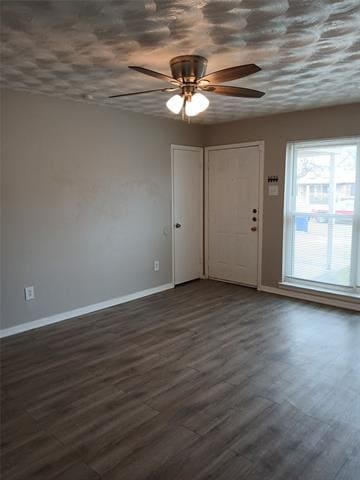 Building Photo - 706 Goldwood Dr