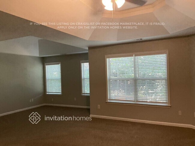 Building Photo - 2231 Creekway Dr