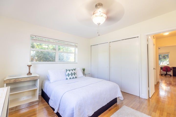 Building Photo - 3117 Fernwood Dr