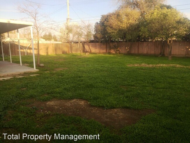 Building Photo - 3 br, 2 bath House - 946 Cardoza Dr