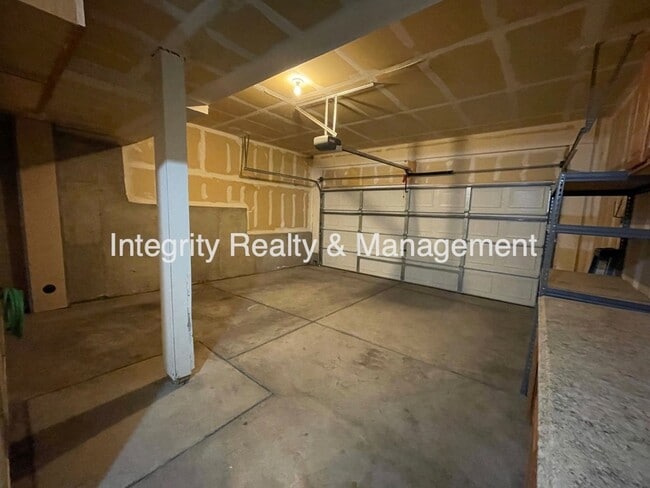 Building Photo - 1399 Turnberry Pl