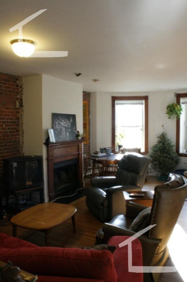 Building Photo - 480 Massachusetts Ave