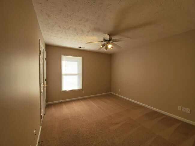 Building Photo - 8714 Tangletree Dr