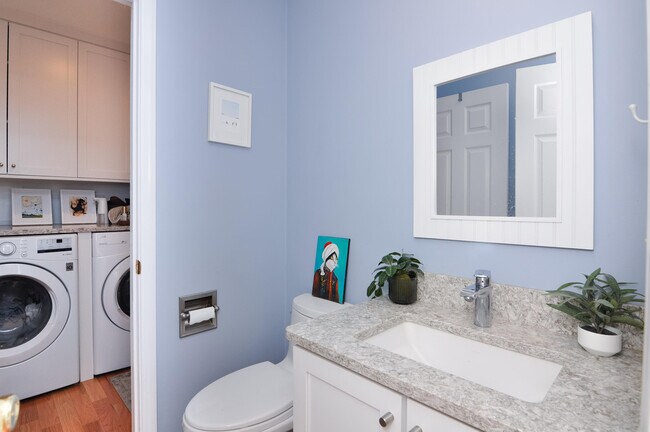 Building Photo - 4471 Hillside Ct