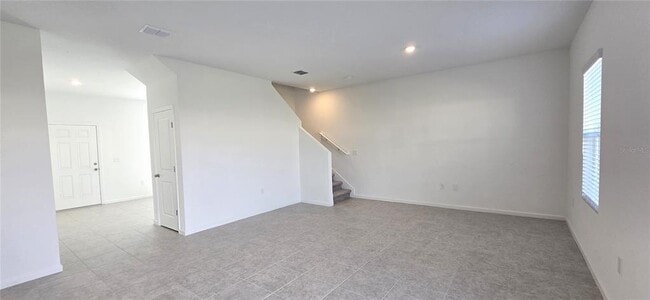 Building Photo - 2803 Poppy Ave