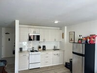 Building Photo - Fresh Waikiki Studio Unfurnished w/ secured parking & incredible amenities !