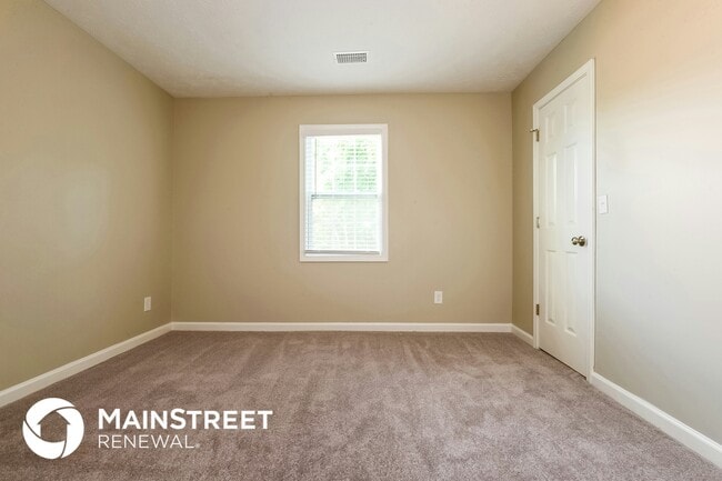 Building Photo - 861 Bristol Way