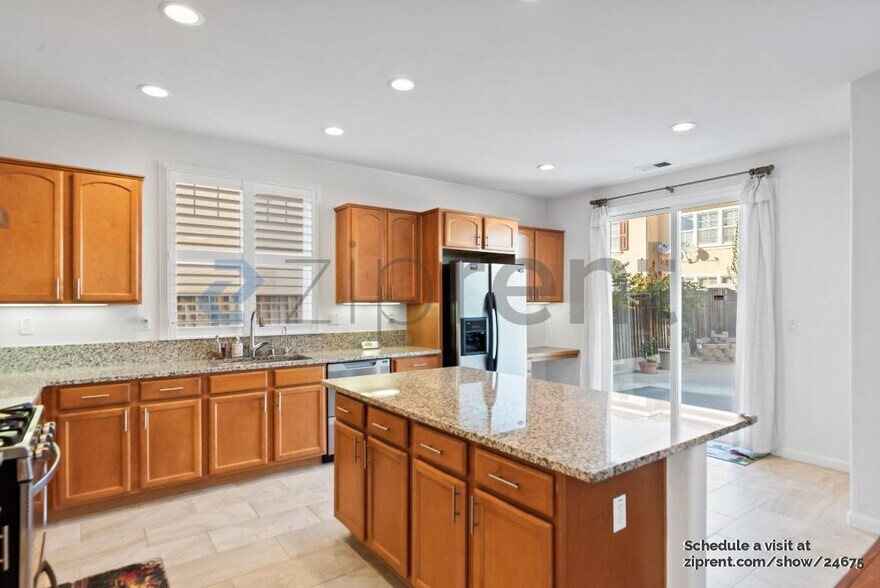 Building Photo - 2883 Seadrift Cir