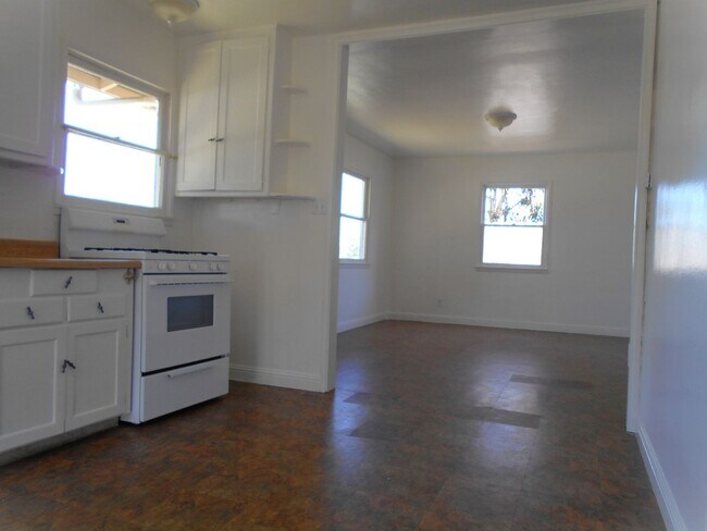 Building Photo - Seaview Ave. - 2082 Seaview Ave. Morro Bay...