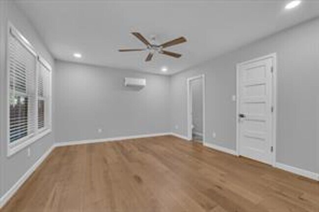 Building Photo - 4600 Cedar Mountain Dr