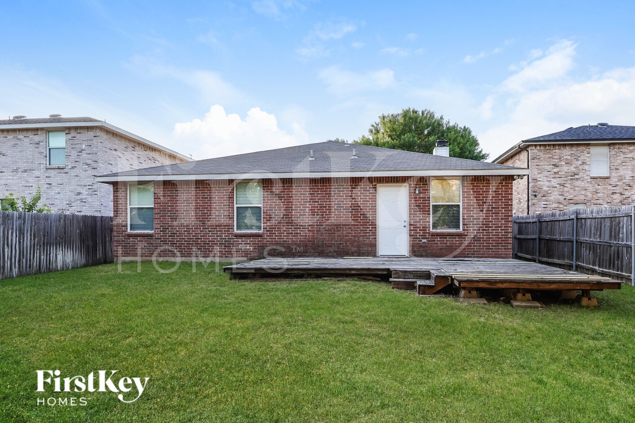 Building Photo - 614 Silvertop Rd
