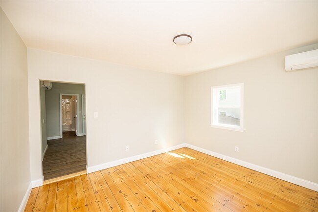 Building Photo - 5 S Harlem St