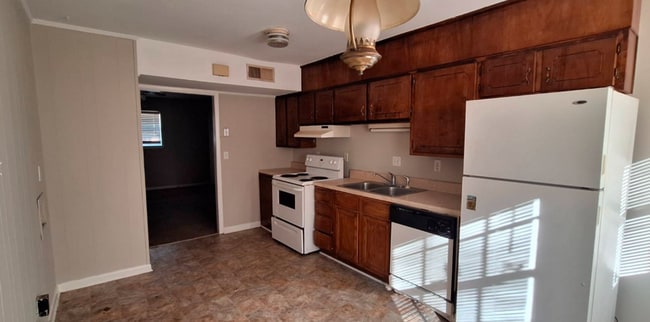 Building Photo - Looking for something new??? Coming Soon! Move In Special - $0 security deposit!!