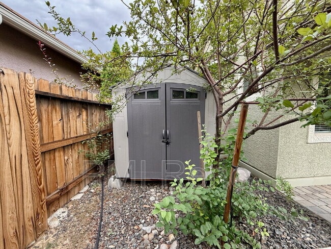 Building Photo - 5989 Sweet Cherry Dr