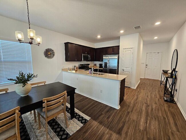 Building Photo - 14007 Tordillo Dr