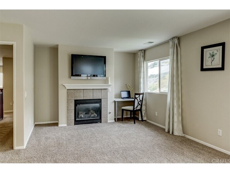 Building Photo - 26426 Mare Ln