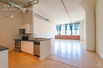 Building Photo - Renovated One Bedroom Loft at Liberties Lo...