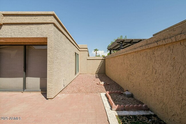 Building Photo - 7943 E Montebello Ave