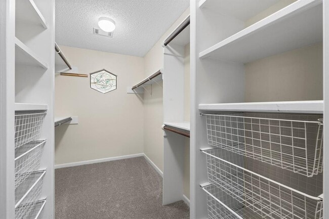 Building Photo - 66 Indian Clover Dr