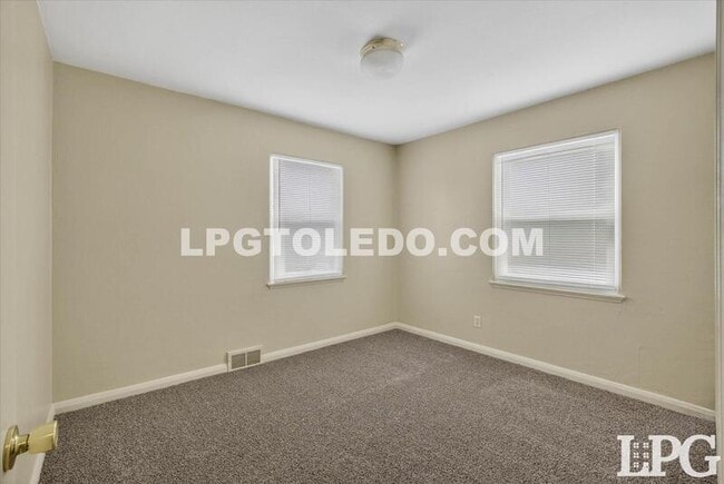 Building Photo - 202 Waggoner Blvd