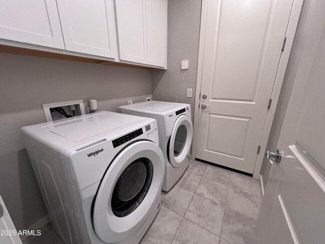 Building Photo - 9722 E Tungsten Dr