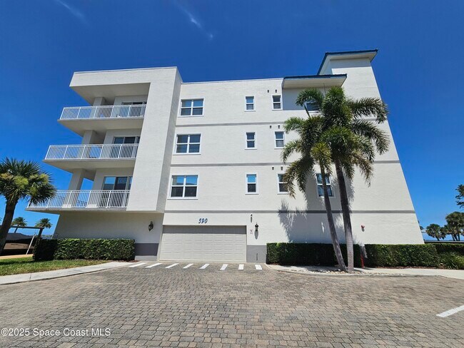 Building Photo - 590 S Banana River Dr