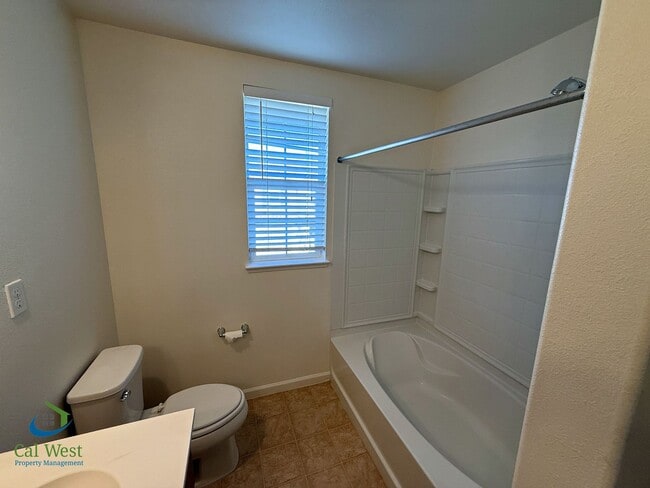 Building Photo - $3795 - Spacious 3 Bedroom 2.5 Bath, 2 Sto...