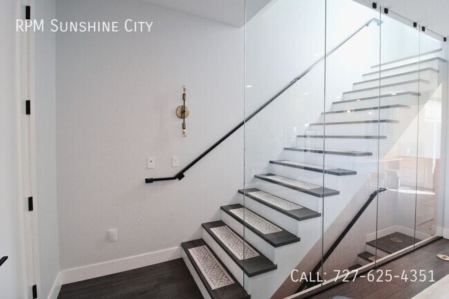 Building Photo - 2504 N Highland Ave