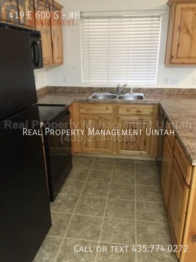 Building Photo - 419 E 600 S